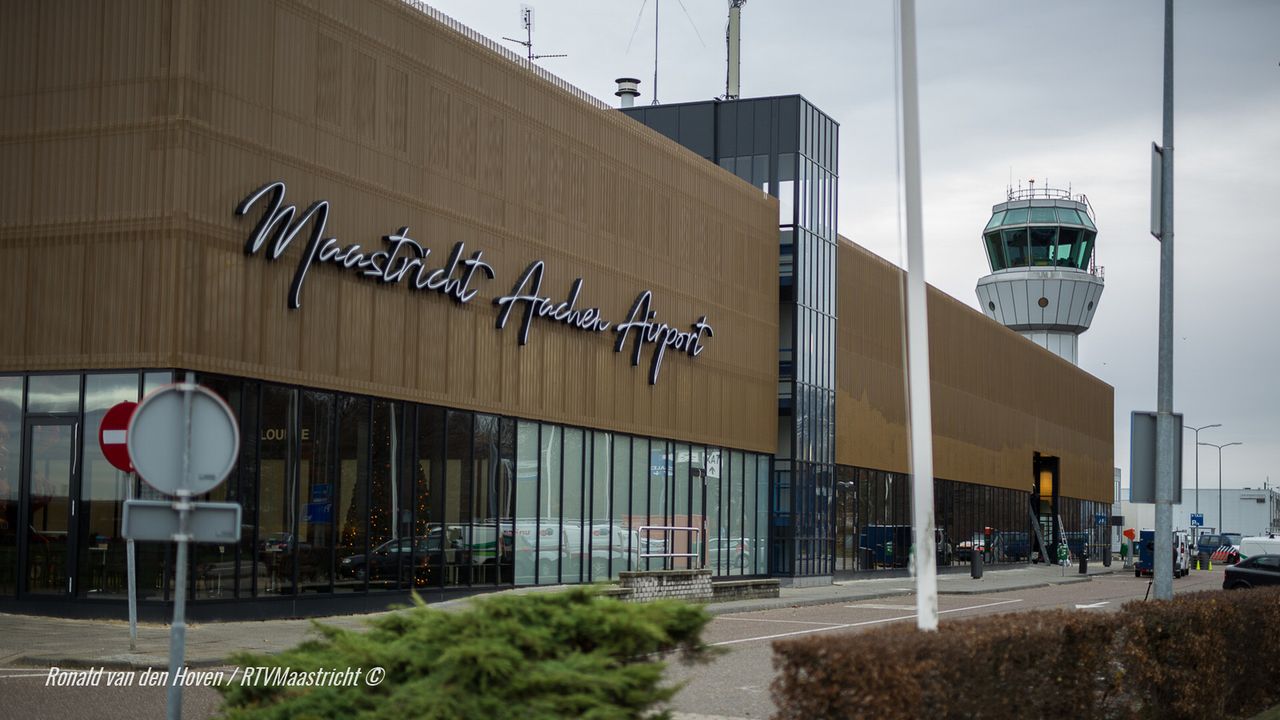 CDA en VVD willen dat regering rol speelt in verduurzaming vliegveld